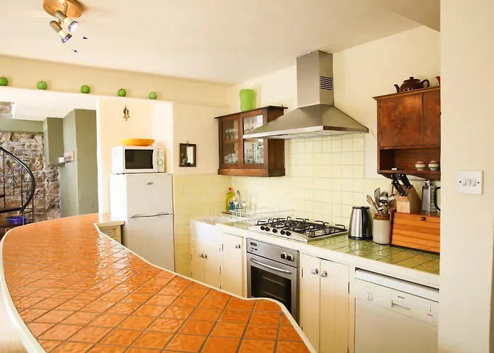 Old School House, * Clifden